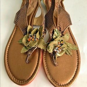 Poetic Licence Island Surprise Sandals 10 M